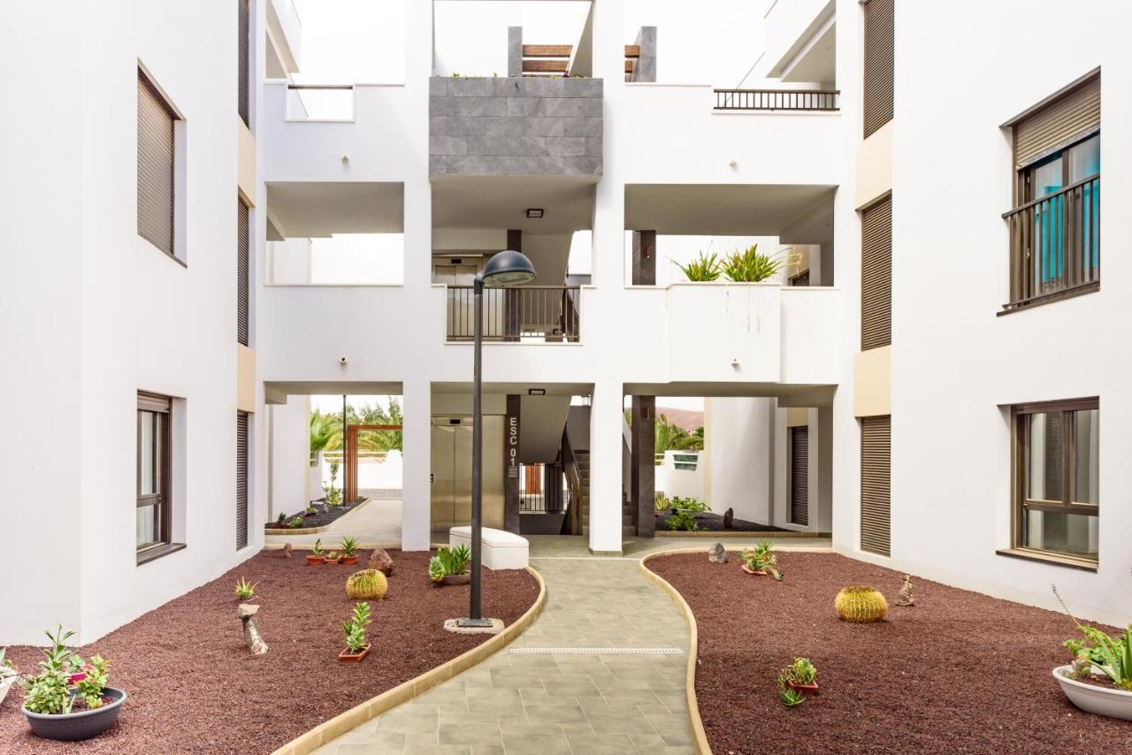 Modern Apartment In Residential Complex With Pools Costa De Antigua Exterior foto